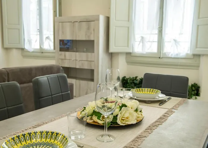 Mamo Florence - Cavour Rosa Apartment